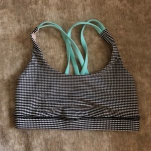 Lululemon energy bra size 6